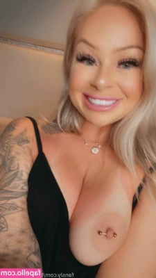 brookeshowsxx [ brookeshowsxx-1 ] - Dirty and casual overalls set is here! 