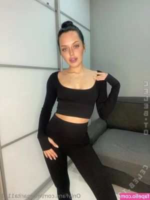 Margarita Smith [ margarita-smith-1 ] - Soft feet and an even softer pussy 🤤