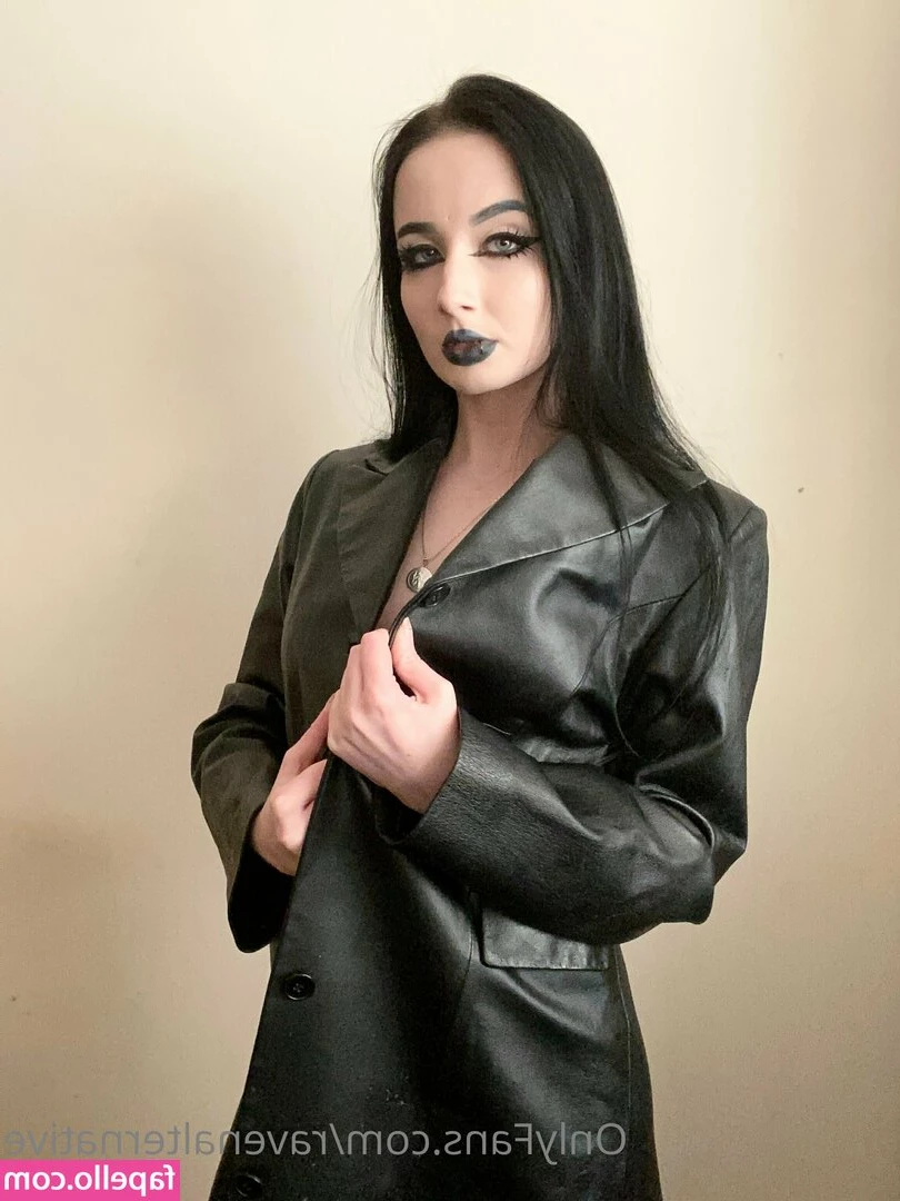 ravenalternative - quieren teta