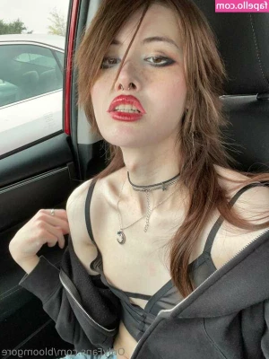 bloomgore - Having my wet holes quickly played with?🥺 Ps was practicing some