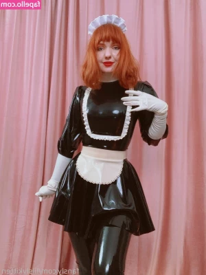 Lilslvkitten - Just posted one of my favorite full-length clips "Mommy Training