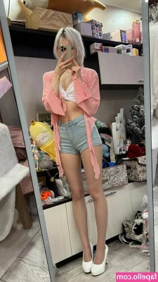 LENivayaAya - Turn on rebill for hot hot content🔥