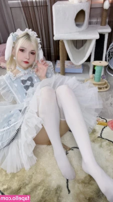 LENivayaAya - Just laid out for your enjoyment