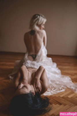 Kizillolita [ kizillolita-1 ] - Let me spread my ass for you