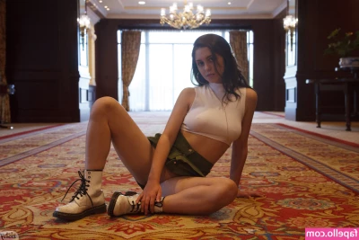 Riley Summers [ riley-summers ] - Are you into me now? 💋