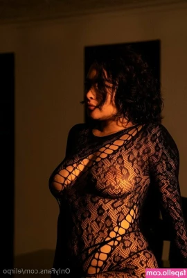 Elianarpos - Sucking @smash_tafarih big hard cock while getting my ass fucked by