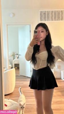 Jessica - Have you seen these sets? Dm a 🖤 if you want them! One vid then a