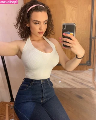 Jessica - Strapped in