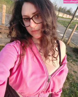 Jessica - Pretty in Pink - 15:55 min - $10 This video is sold for $15 on my