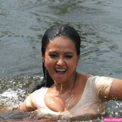 Sana Khan [ sana-khan ] - Little reminder ☺️ 10 April is my birthday 🎉 I would love for