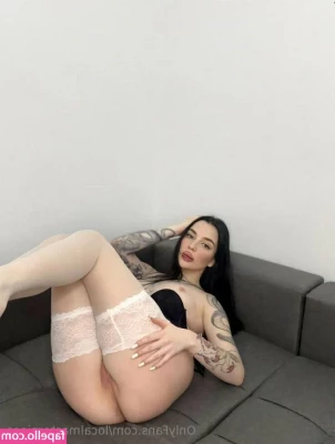 Localmasterpiece - would u fuck me against the wall? 🥵