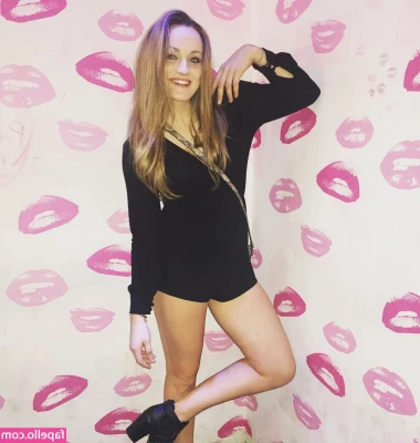 Betty Glover [ betty-glover ] - What do you guys want to see  I got new content coming this week