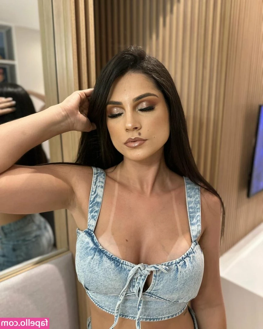 Vanessa Costa [ vanessa-costa ] - Car pics while I’m out running errands. I don’t think I’ve ever