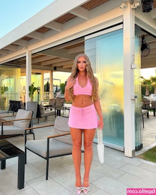 Tia Collins [ tia-collins ] - you like my body   tips are welcome love