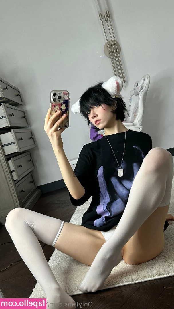 yoursmalldoll1 - A little something