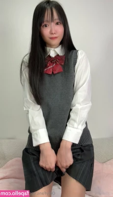 yuahentai_1 [ yuahentai-1-4 ] - Come touch my melons