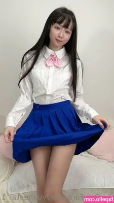 yuahentai_1 [ yuahentai-1-4 ] - Licking my titties 🍭🍭🦄🌈   Milk your cock on to these and