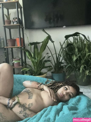 sensualwiz - Birthday candles, cake, and lots of love! Thanks for being part of my