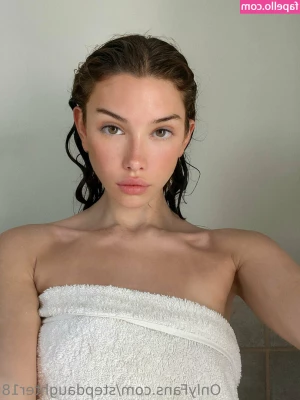 stepdaughter18 - Your green devil baby    Hope you re having a wonderful day hehehe I