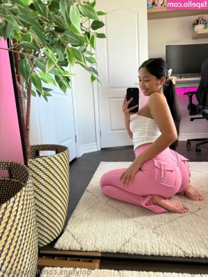 Hayleyxyz [ hayleyxyz-26 ] - make sure u swipe thru all the photos to get to the really good ones