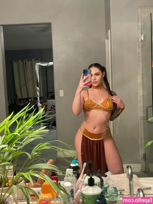 Goddessguzman [ goddessguzman-5 ] - Watch Mr. John Legendary give me such nice long strokes!   Tip $10 if
