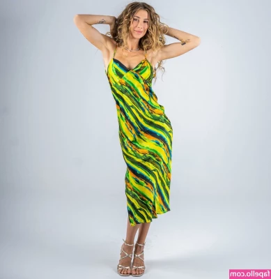Seyma Subasi [ seyma-subasi ] - 8 in for a tight pussy  are u jelous  Cuz your wife loves it hehehe 