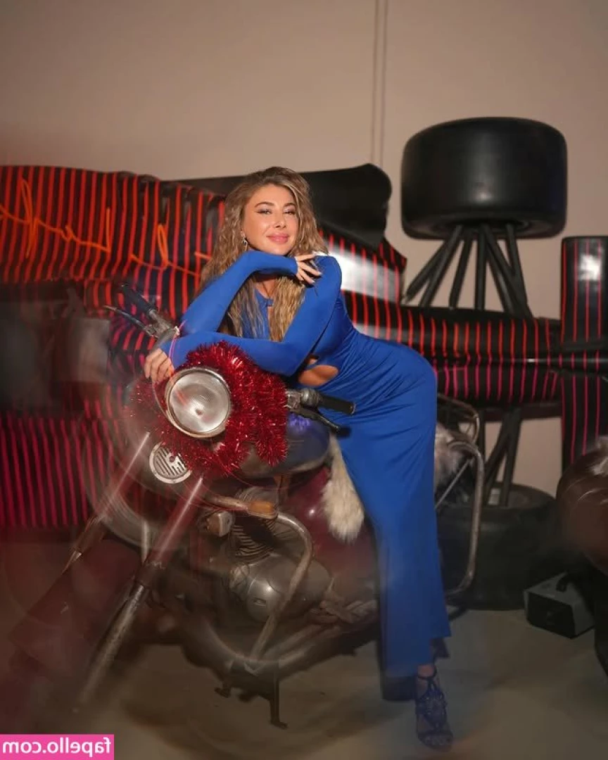 Seyma Subasi [ seyma-subasi ] - I ve been a very bad girl