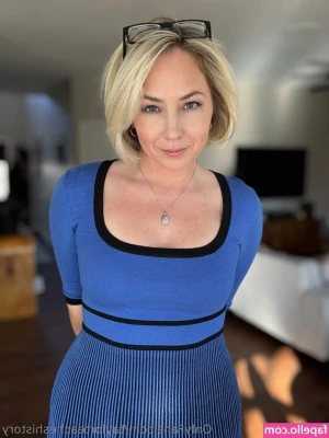 taylorteacheshistory [ taylorteacheshistory-6 ] - is anyone cold here, anyone there to warm up?😈🔥