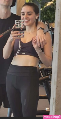 Loserfruit - Stream started at 03/12/2023 04:15 am  Tonight’s a striptease.. so