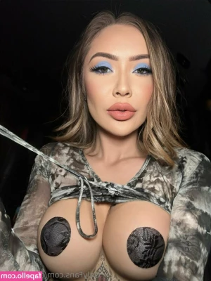 candicexxx - Something a little bit different! My shooting outfit, minus a shirt
