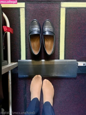 10kfeet - if you go through and like all my posts (including this one) and DM