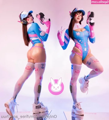 free_anachuu [ free-anachuu-3 ] - Spoil me with tips and I will move my hand 😇