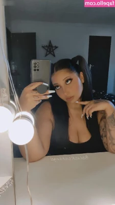 blxckcatangel - Imagine I m lying around naked on your carpet