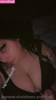 blxckcatangel - Peekaboo I see you little wrinkles  wrinklesoles  sellingfeet 