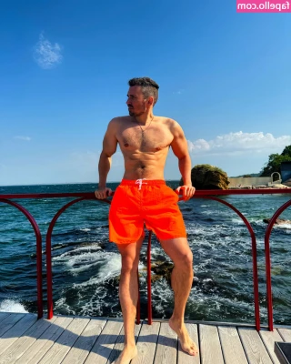 mark_hardman [ mark-hardman ] - I fucked my friend Ts, until she did cum 💦💦🥵