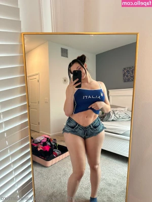 jakarakamixo - Morning! It's a beautiful day...for staying inside and sexin ;p