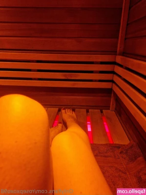 rosepxoxo98 - You seem to love my camera sitting videos so here's one of me