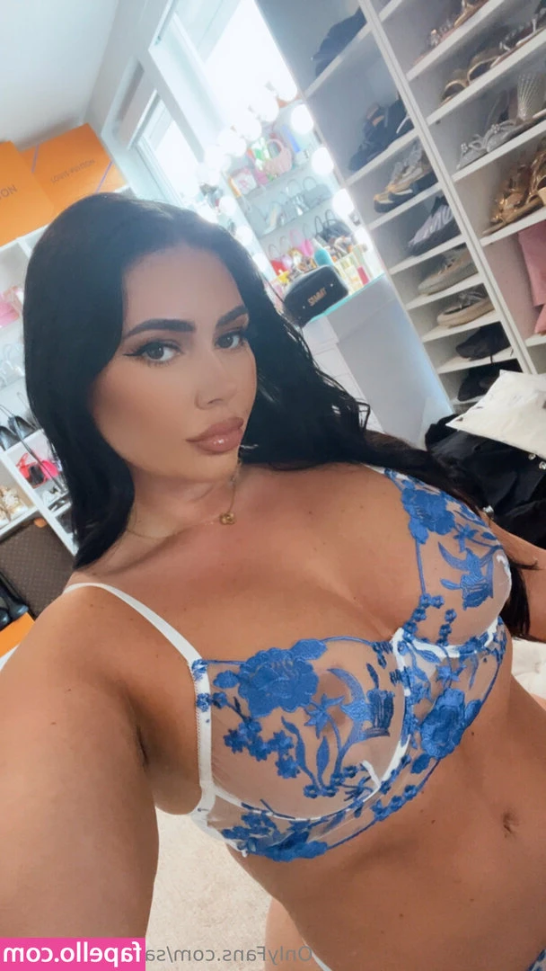 sammyy02kfree [ sammyy02kfree-2 ] - What’s your favorite view?