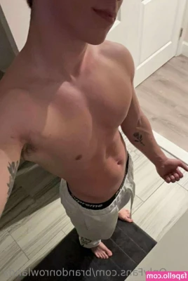 brandonrowlandx - 誘惑的小惡魔～下面超細的 要看光光惹🤭