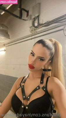 nayadebarbie - Suck it pig 😈