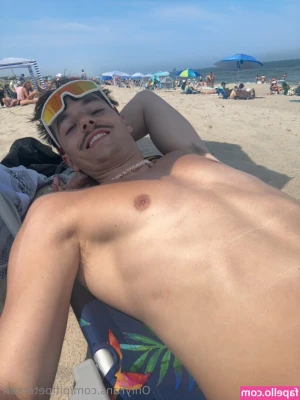 piffpeterson - Stuffed after a huge meal and very horny. I can hardly reach my cock