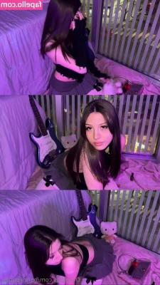 bannybunny - i might have a little bit of a mess behind me... take some thighs as