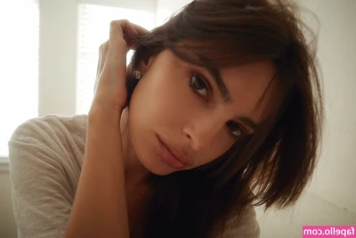 Emily Ratajkowski [ emily-ratajkowski ] - 【 Onlyfans 限定 】 【 想被玩屌控射榨精 】 