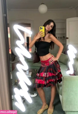 Emily Ratajkowski [ emily-ratajkowski ] - Uploading a lil something for everyone today! Starting with this