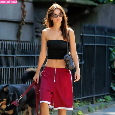 Emily Ratajkowski [ emily-ratajkowski ] - Merry Xmas and thank you so much to you guys for continuing to