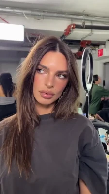 Emily Ratajkowski [ emily-ratajkowski ] - @tampatomxxx and I love finding new places to hook up 👀🍆