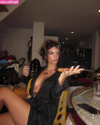 Emily Ratajkowski [ emily-ratajkowski ] - how are u, handsome? part 1