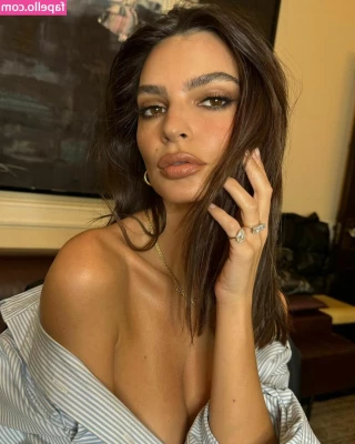 Emily Ratajkowski [ emily-ratajkowski ] - Updated slutty gf package