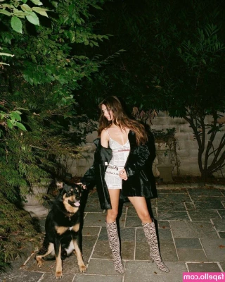 Emily Ratajkowski [ emily-ratajkowski ] - What if we fucked in the haunted asylum