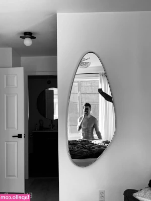 ethan_pr [ ethan-pr ] - Hola bebe 🔥😈 soy tu nena mala. Si te portas bien y me envías